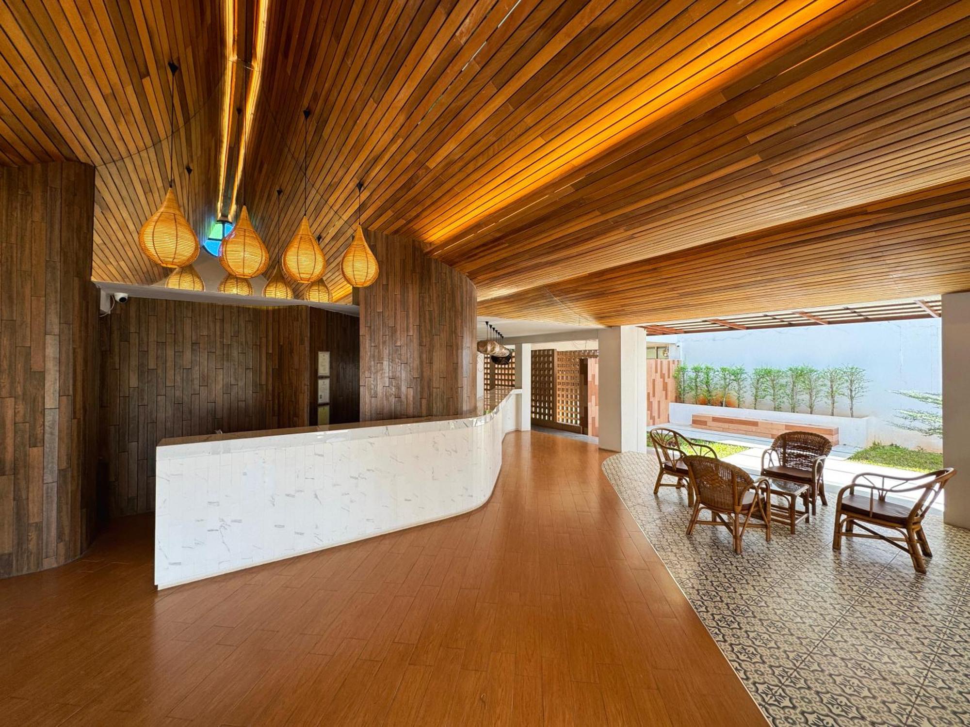Plernpetch Hotel Surat Thani Luaran gambar